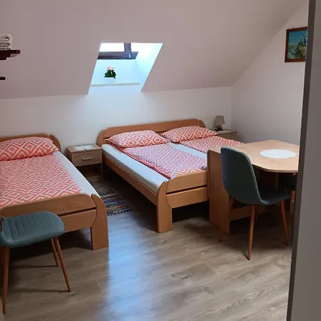 Turisticna Kmetija Pr 3*