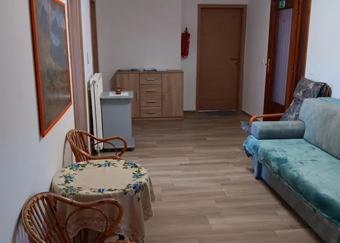 Turisticna Kmetija Pr 3* Trebce