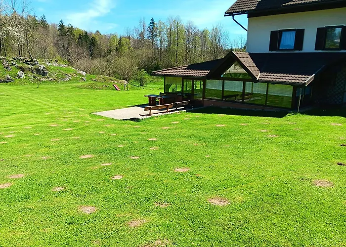 Couette-café Turisticna Kmetija Pr 3*