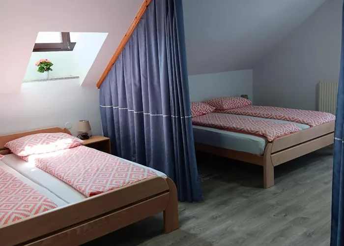 Couette-café Turisticna Kmetija Pr 3*